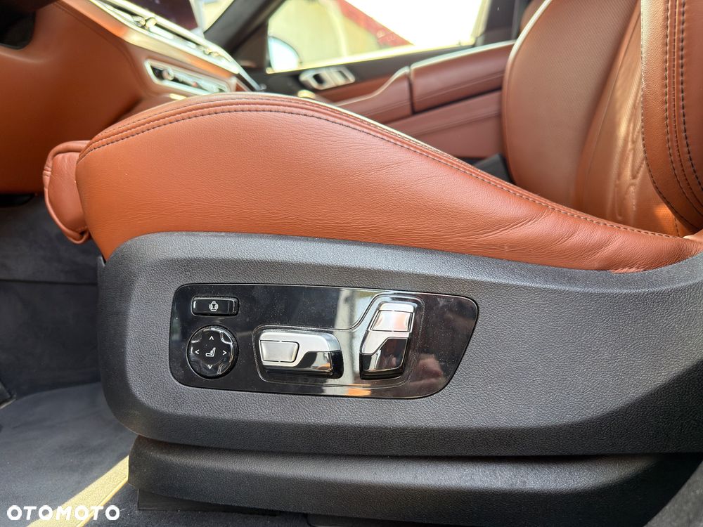 BMW X6 - 21