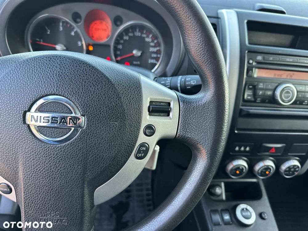 Nissan X-Trail - 11