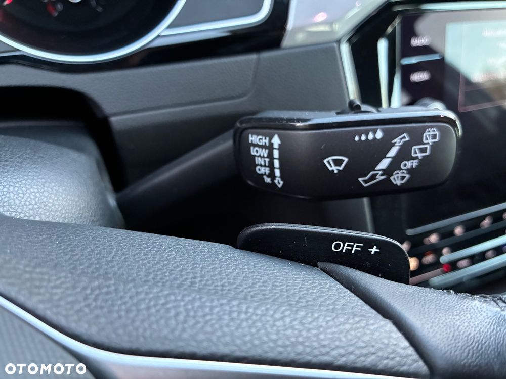 Volkswagen Passat - 15