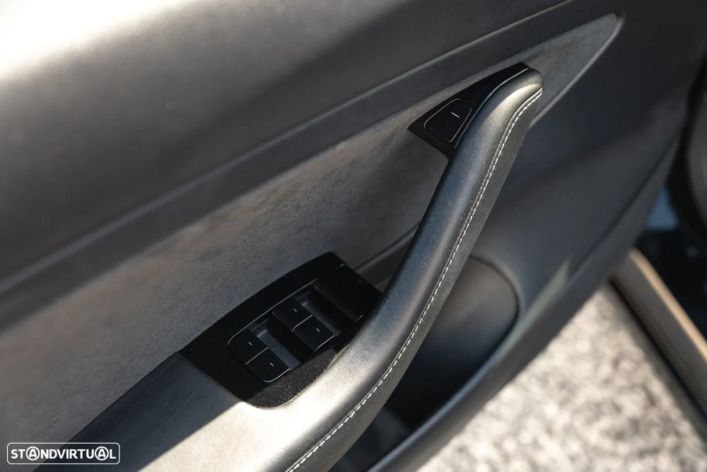 Tesla Model 3 Standard Range Plus RWD - 19