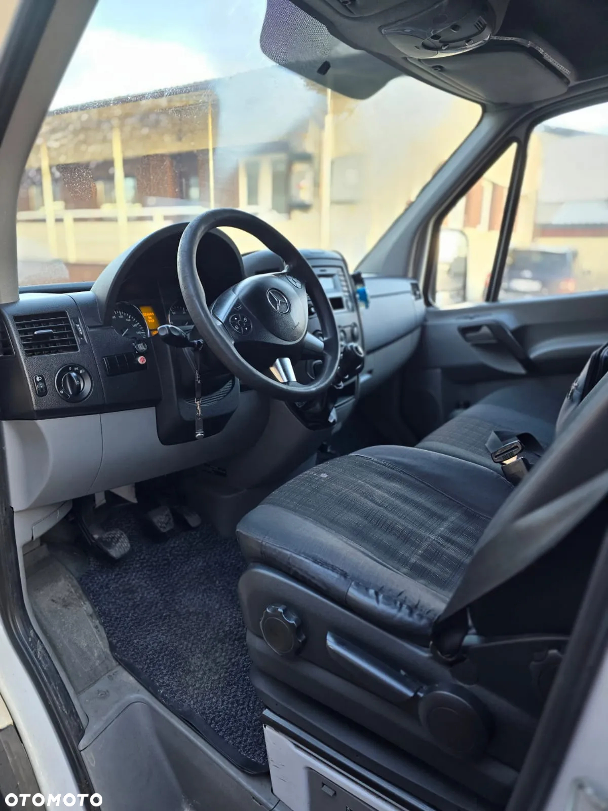 Mercedes-Benz Sprinter 319 - 3