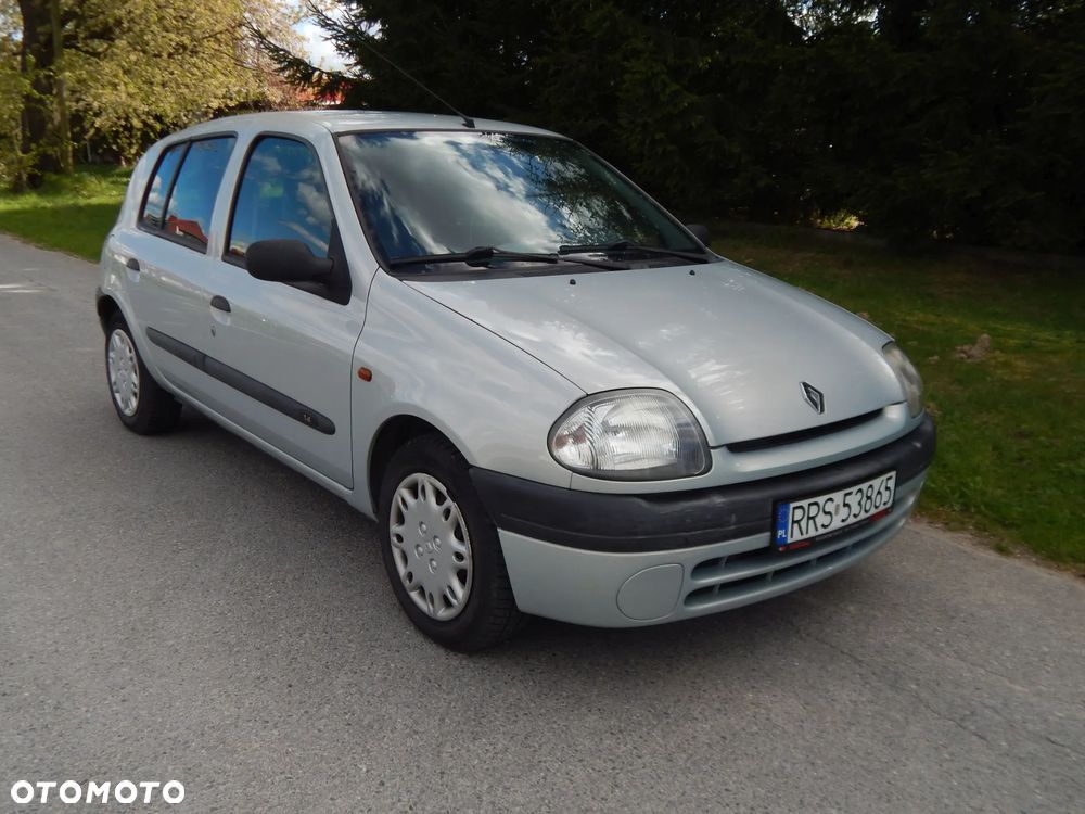 Renault Clio 1.4i RT - 4