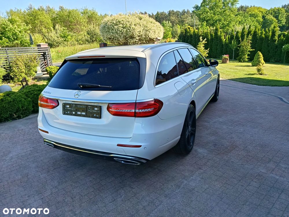 Mercedes-Benz Klasa E 220 d 9G-TRONIC - 18