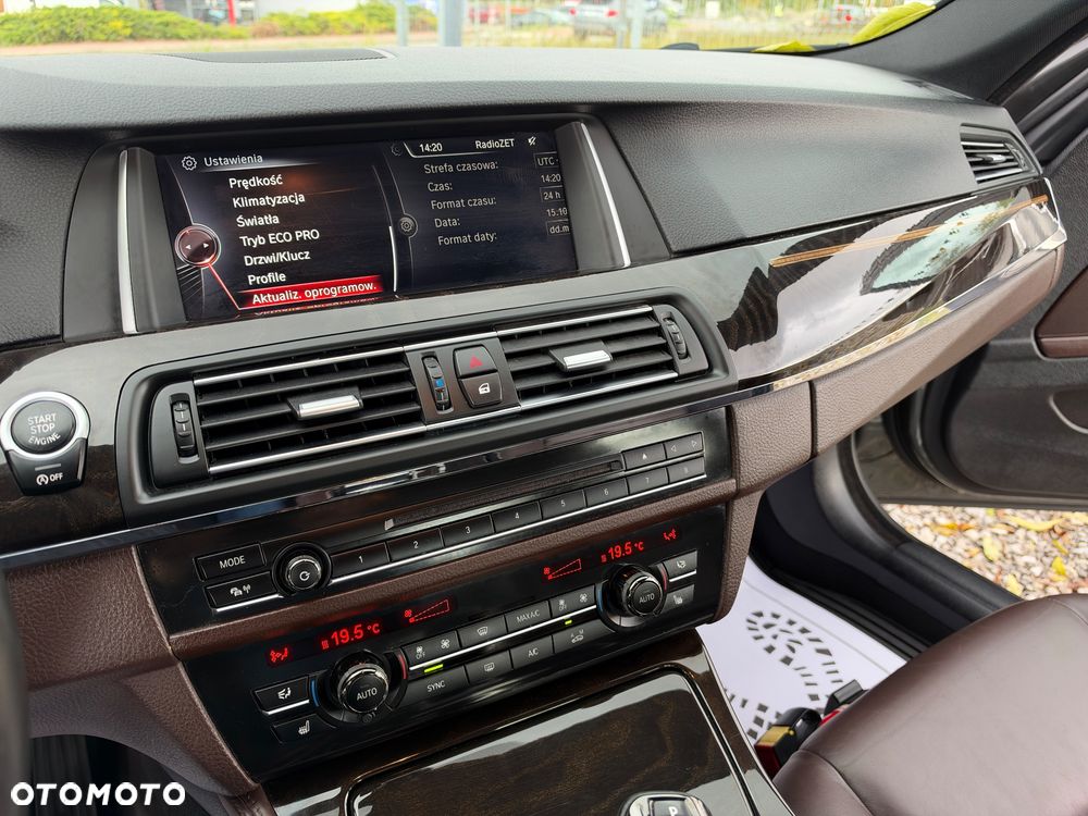 BMW Seria 5 528i xDrive Luxury Line - 38