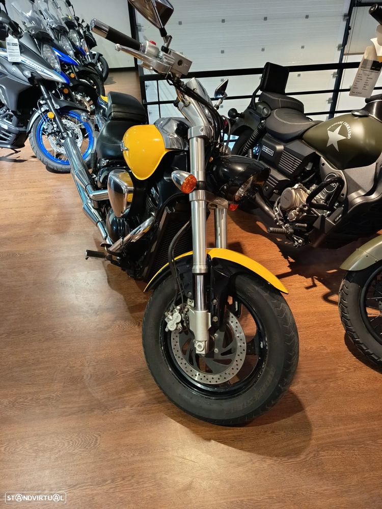 Suzuki Intruder 800 - 3