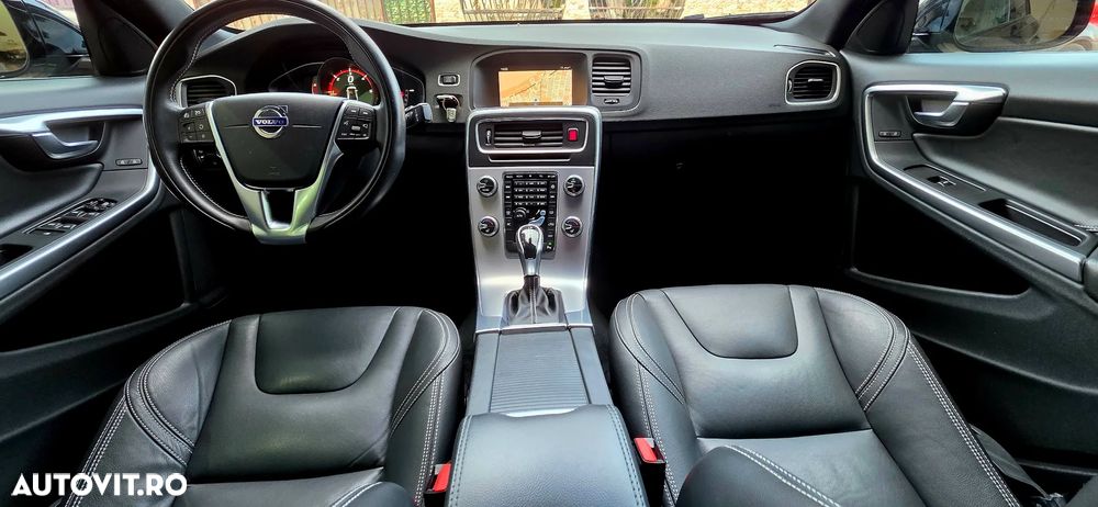 Volvo S60 D3 Geartronic Momentum - 5