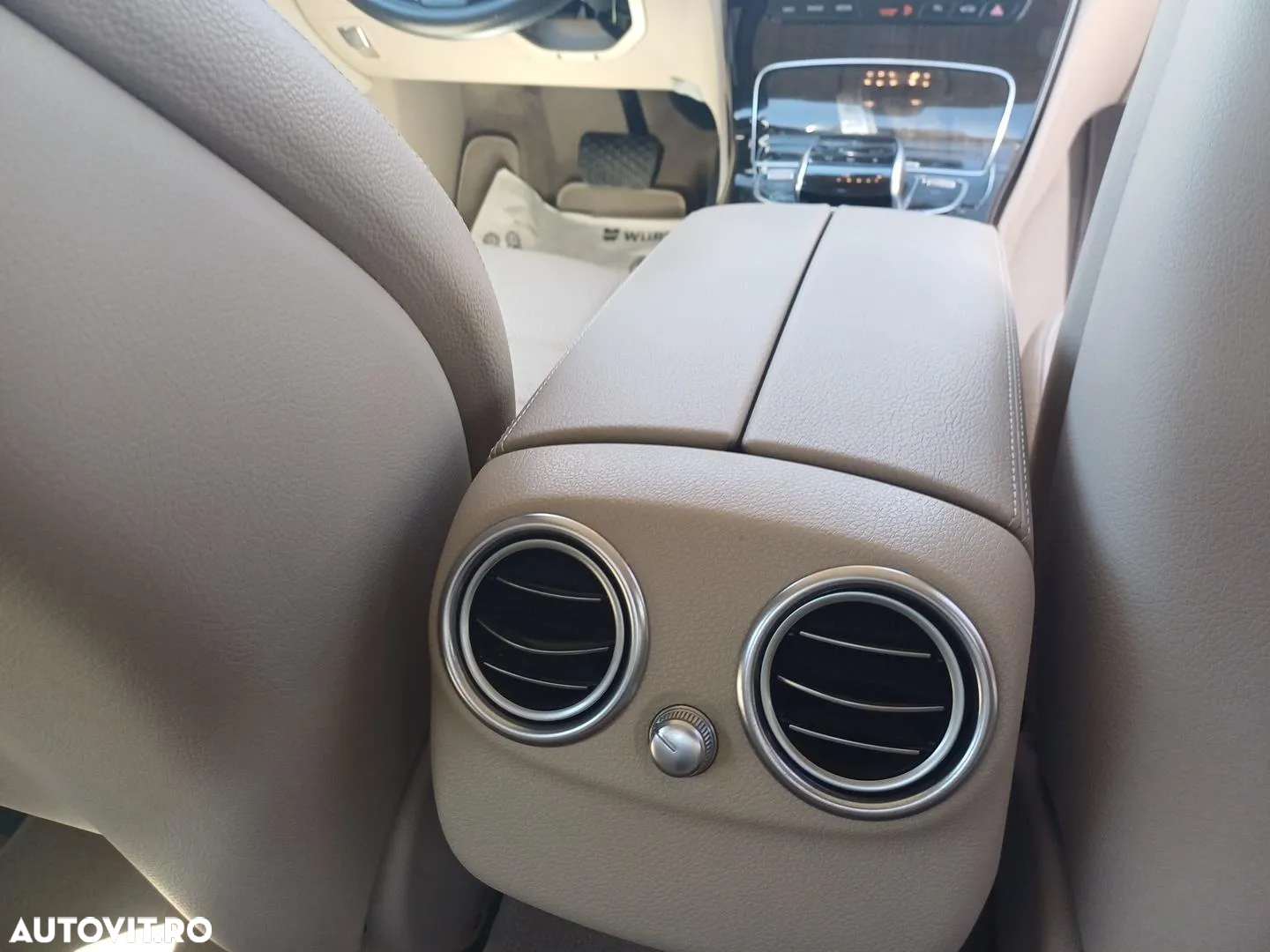Mercedes-Benz C 200 Coupe 9G-TRONIC - 24