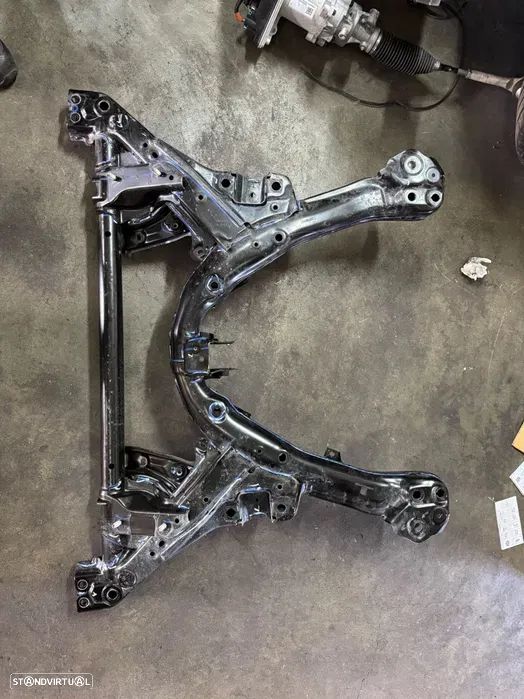 Charriot Frontal Tesla Y 2024 - 1