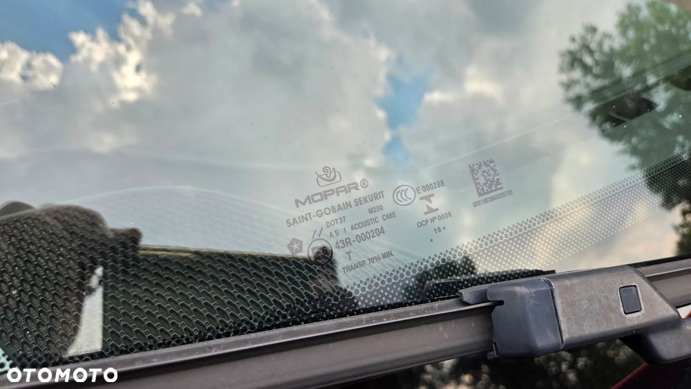 Jeep Renegade 1.4 MultiAir Limited - 32