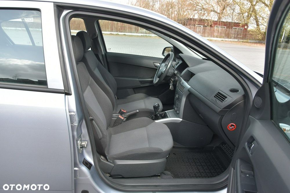Opel Astra - 12