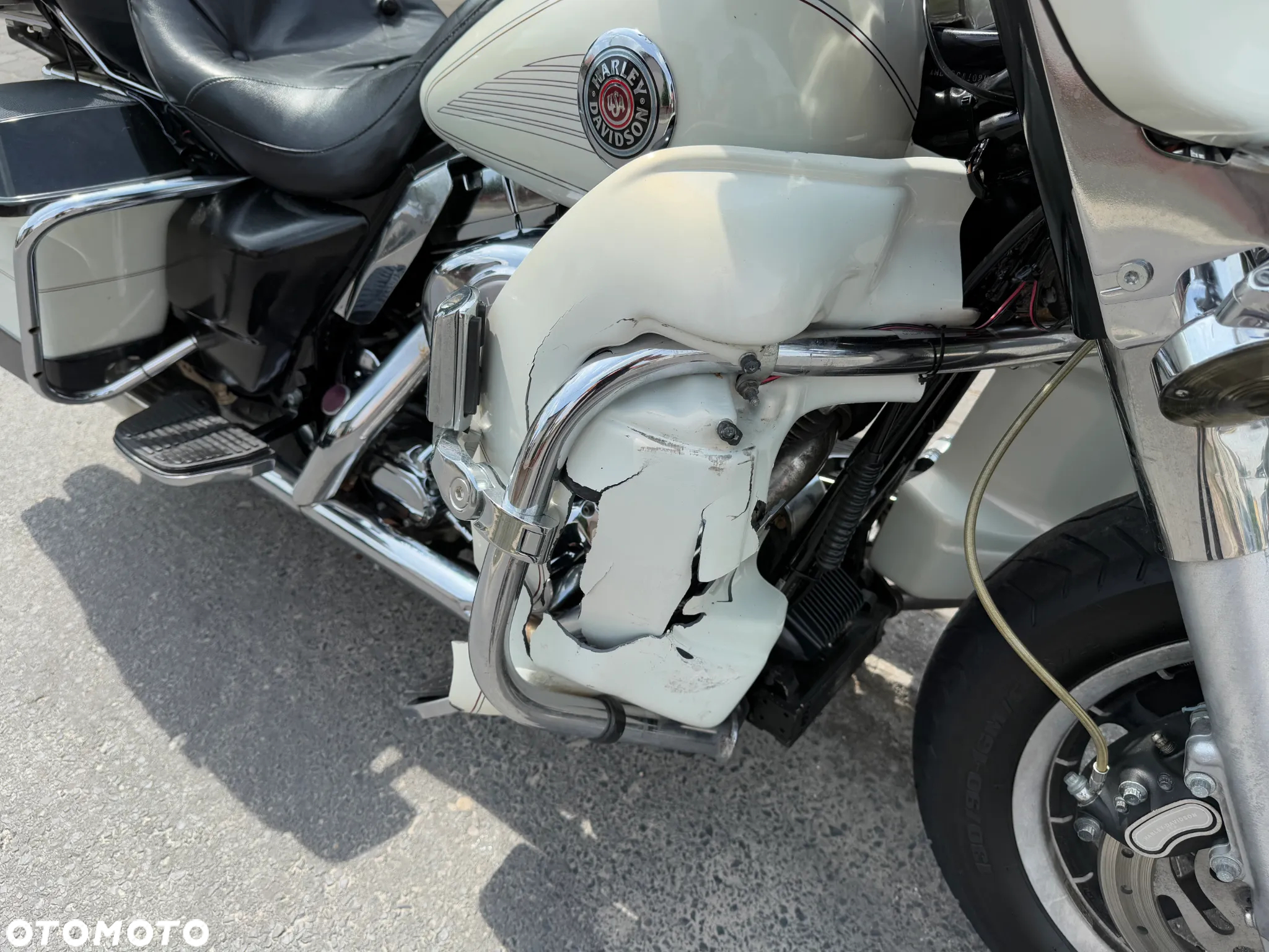 Harley-Davidson FLH Electra Glide - 28