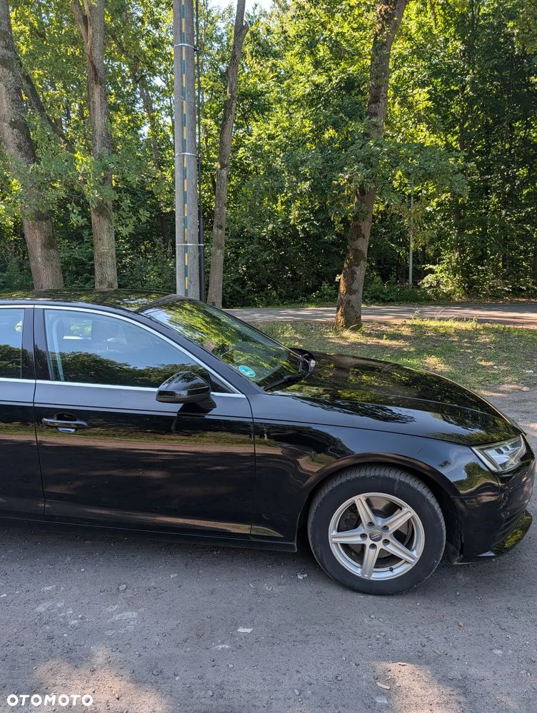 Audi A4 2018 photo 3