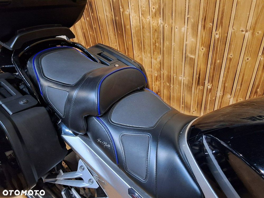 Yamaha FJR - 10