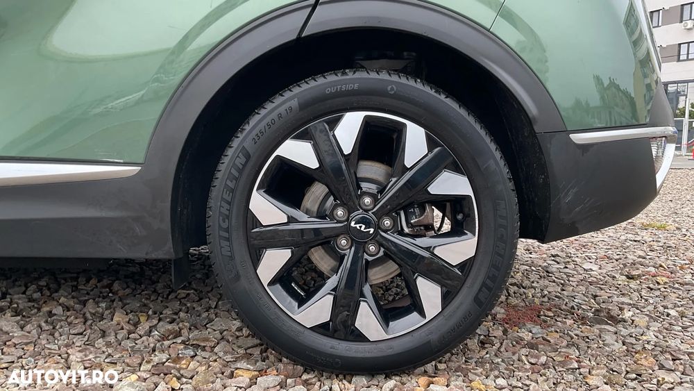 Kia Sportage 1.6 T-GDI PHEV 6AT 4x4 Style - 16