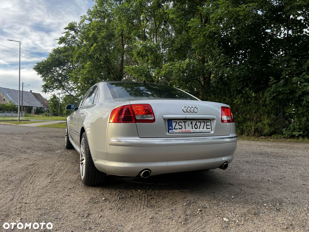 Audi A8 - 7