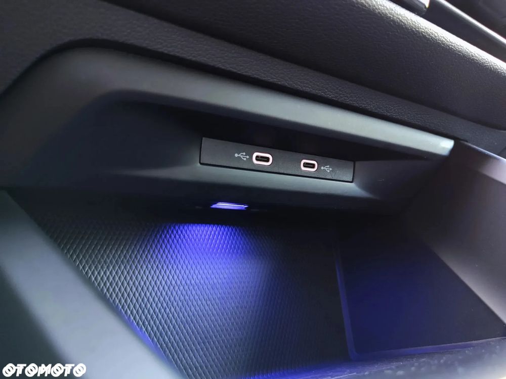 Volkswagen Golf 2.0 TDI Style - 27