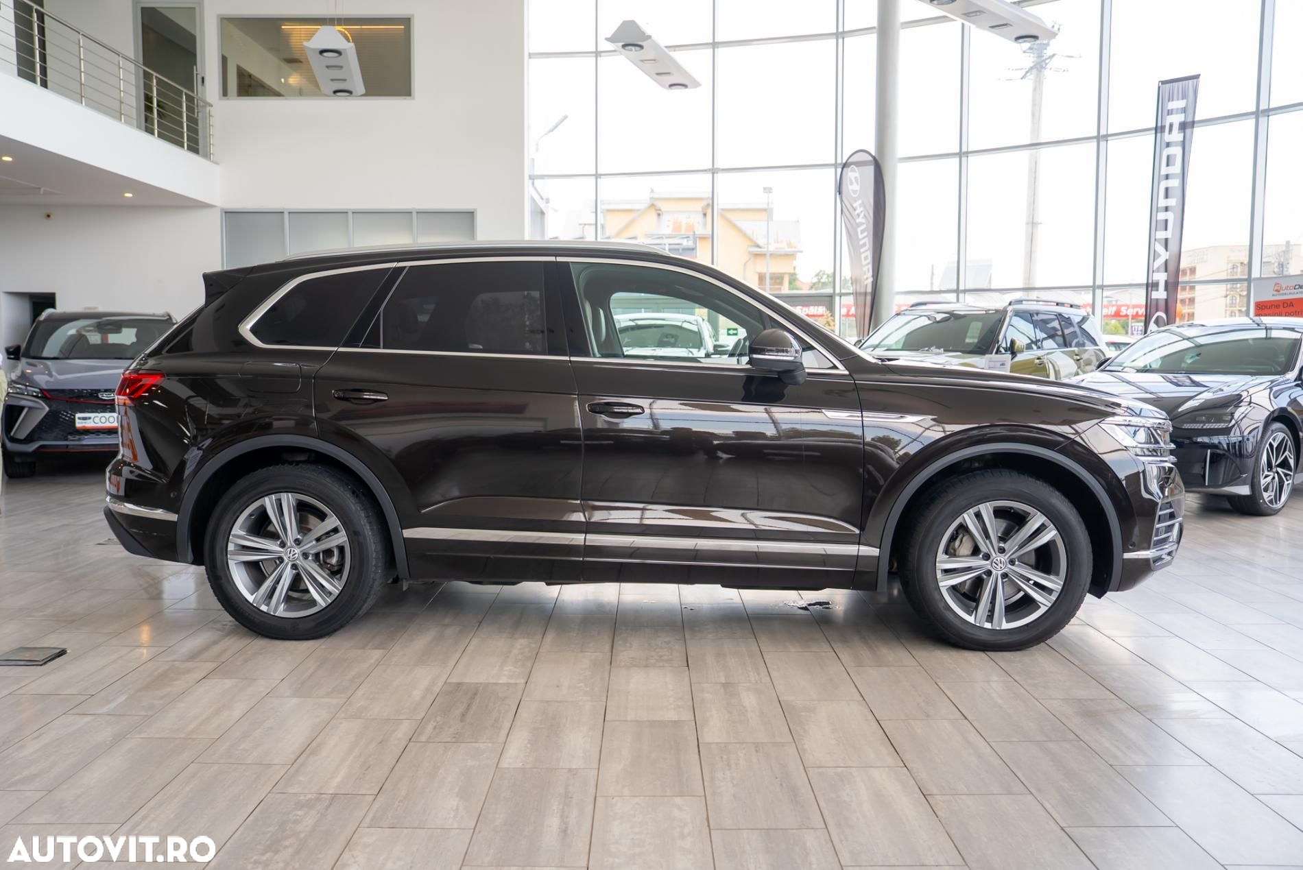 Volkswagen Touareg 3.0 V6 TDI 4Motion DPF Automatik Elegance - 11