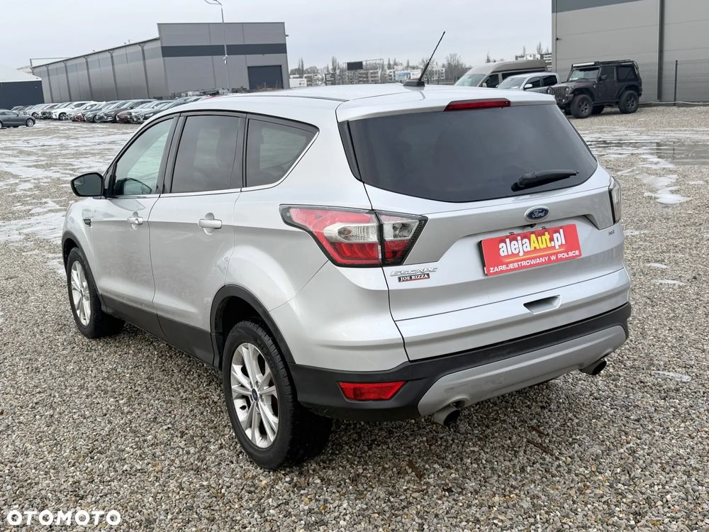 Ford Escape 1.5 EcoBoost AWD SE - 5