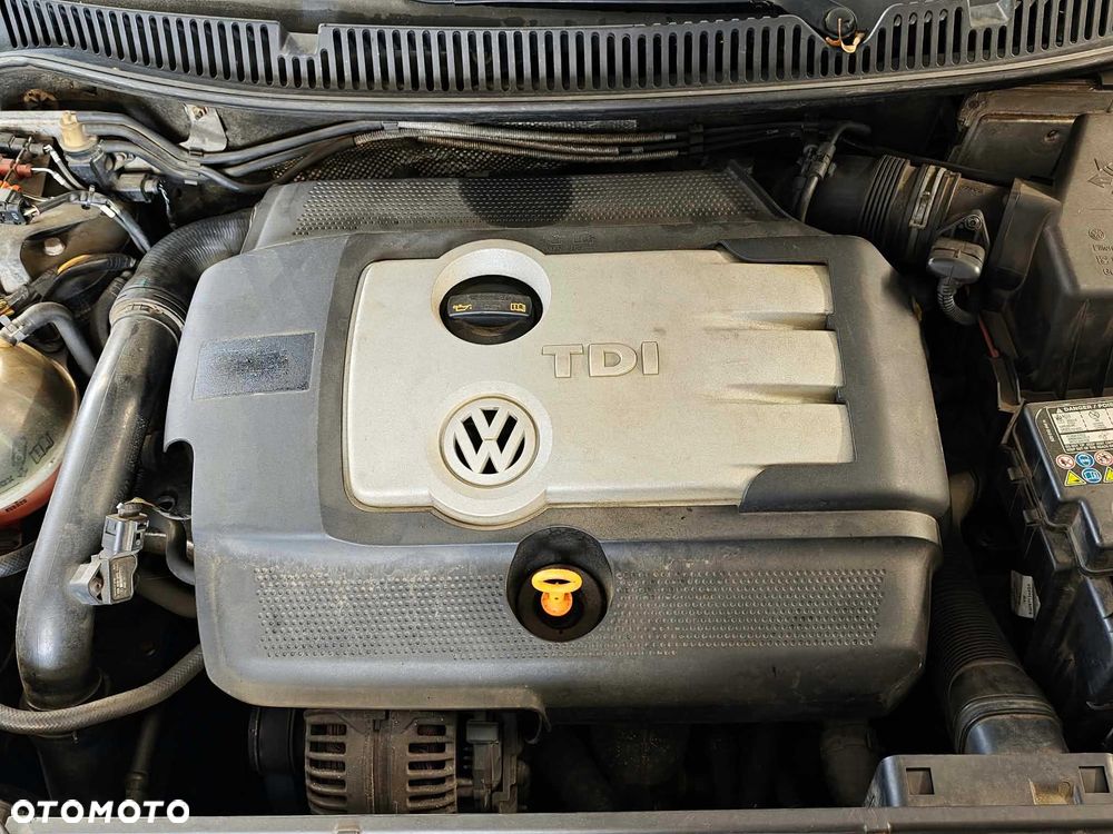 Volkswagen Polo - 8