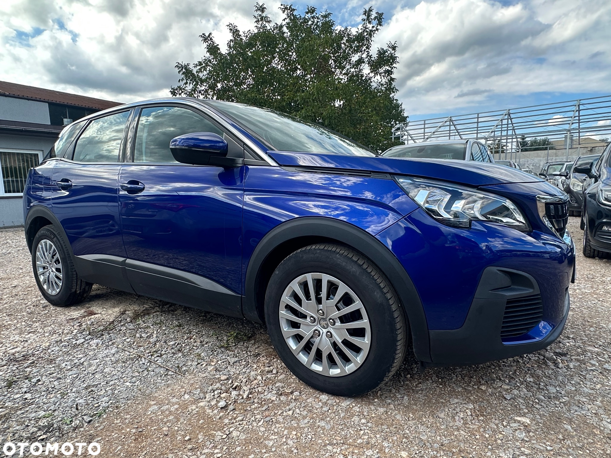 Peugeot 3008 1.2 PureTech GPF Allure S&S - 6