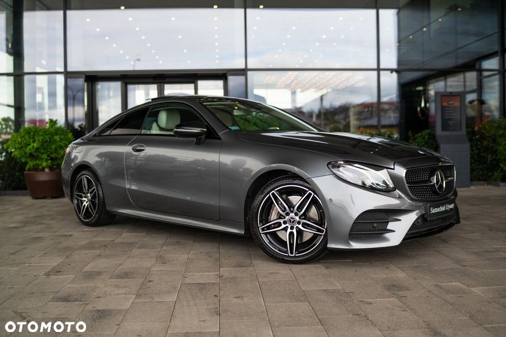 Mercedes-Benz Klasa E 400 Coupe 4-Matic 9G-TRONIC - 3