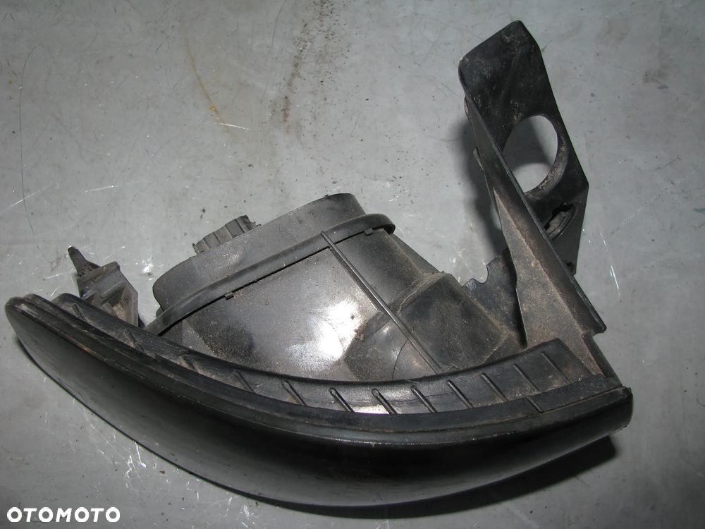 LAMPA PRAWA TYLNA SEAT IBIZA III 6L6945095A - 3