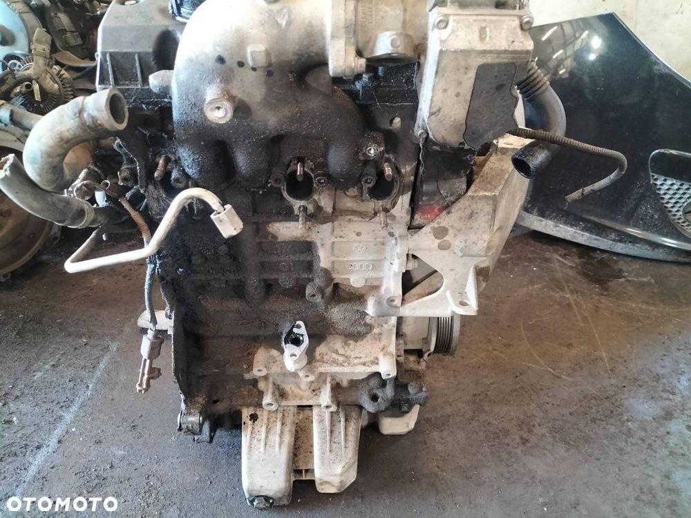 SILNIK DIESEL UKŁAD WTRYSKOWY SKODA FABIA I 1.4 TDI AMF 038130073F - 8