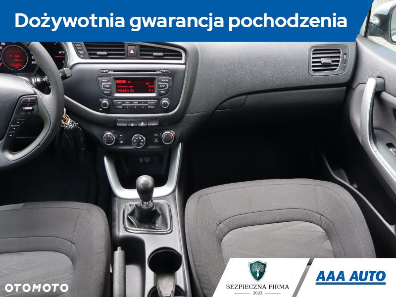 Kia Ceed - 9