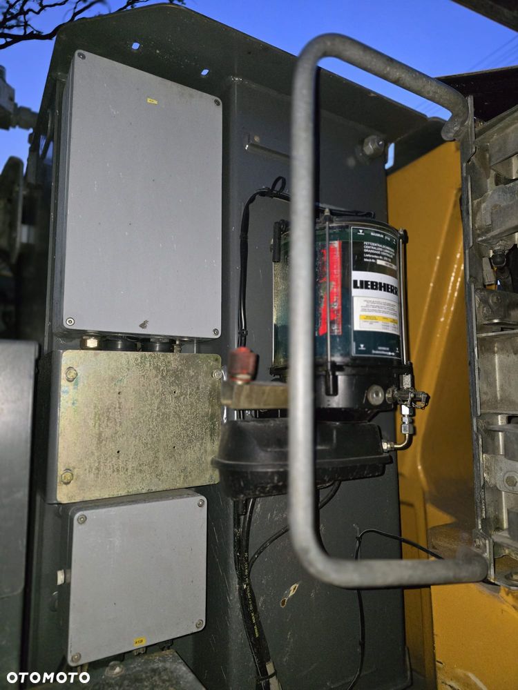 Liebherr / LIEBHERR 918 / COMPACT - 31