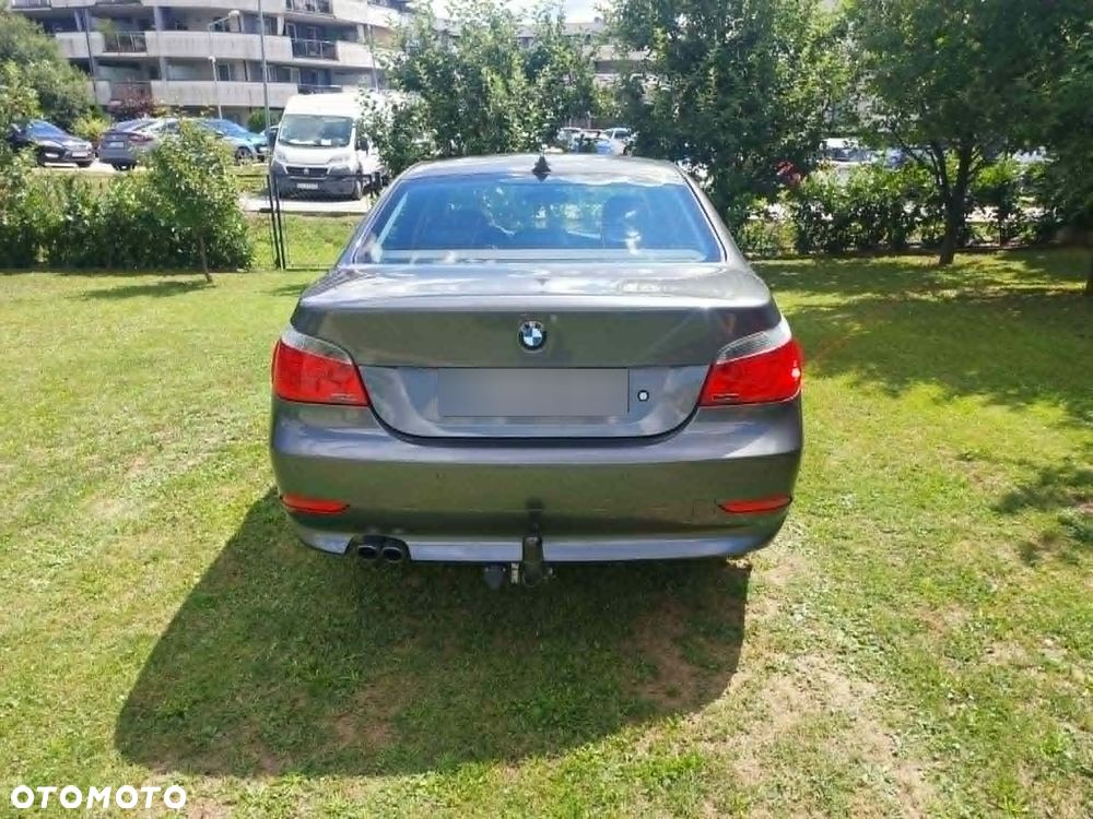 BMW Seria 5 525i - 16