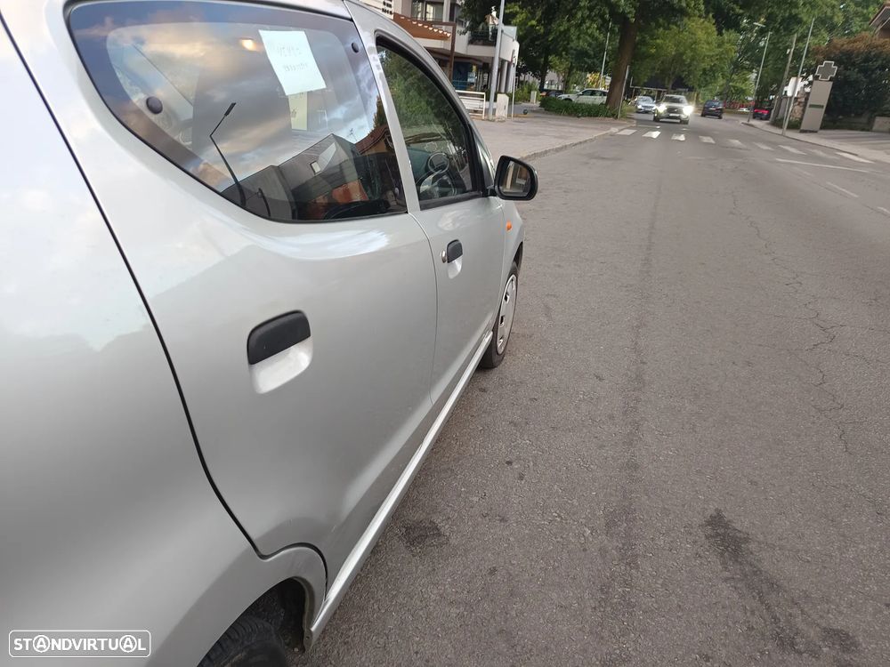 Nissan Pixo 1.0 more - 9