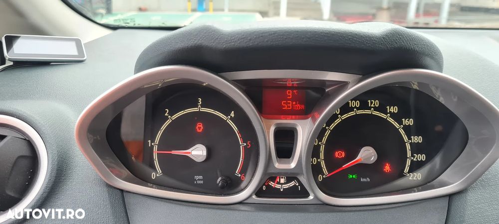 Ford Fiesta 1.6 TDCI Titanium - 5