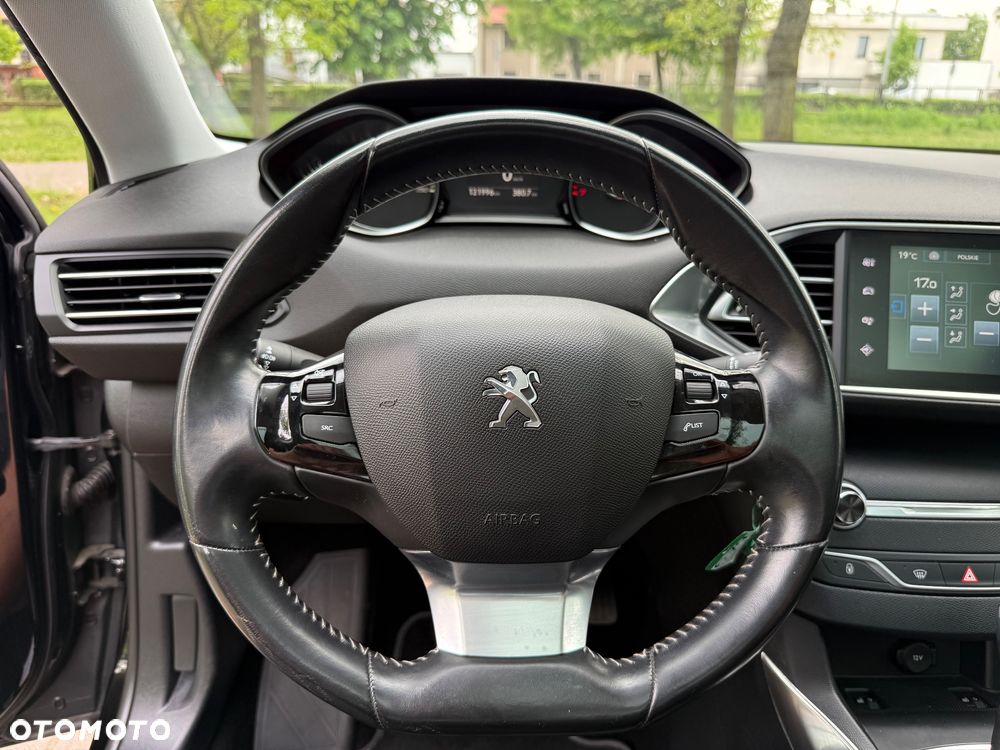 Peugeot 308 PureTech 130 GPF EAT8 Stop & Start Allure Pack - 22