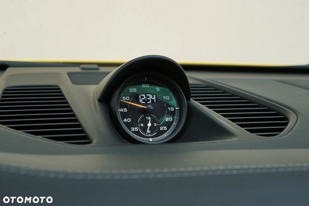 Porsche 911 GT3 - 29