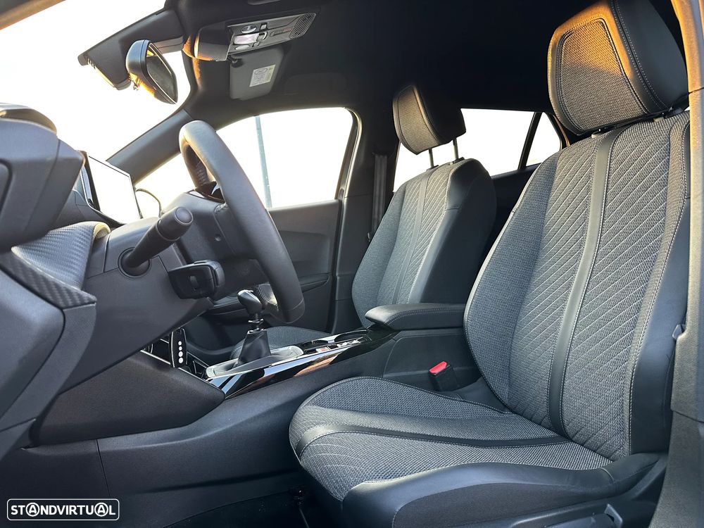 Peugeot 2008 1.2 PureTech Allure Pack - 9