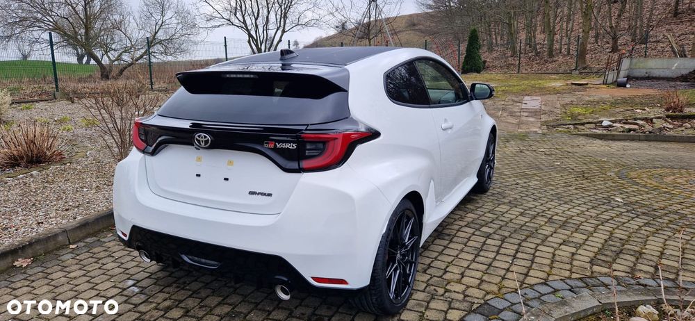 Toyota Yaris 1.5 GR Sport - 3