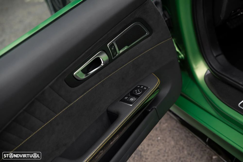 Mercedes-Benz AMG GT R - 17