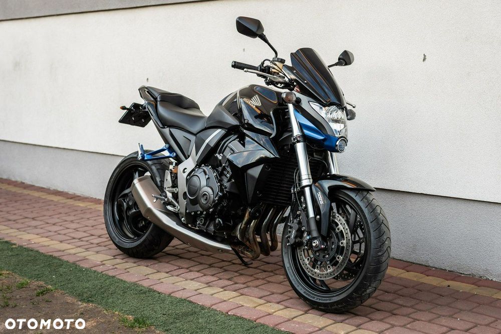 Honda CB - 1