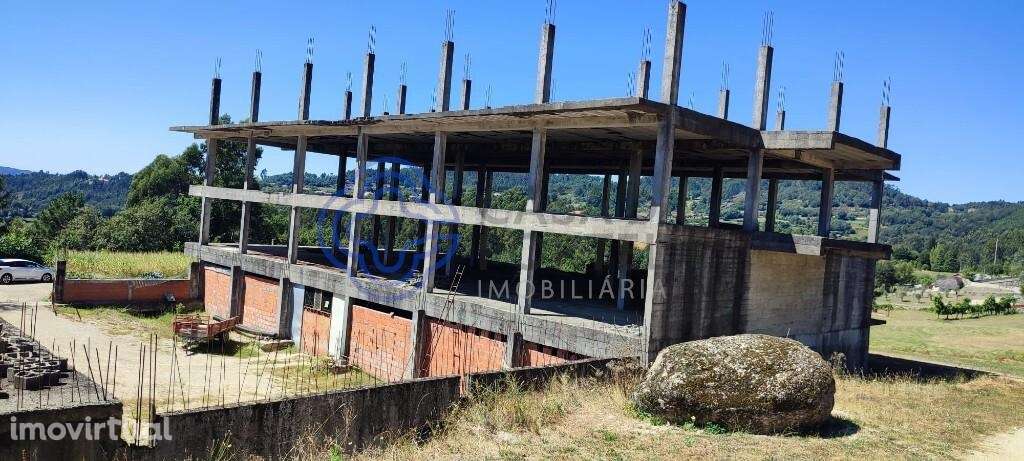 Terreno em Vieira do Minho com 0bras de Construção de empreendimento t - Grande imagem: 2/14