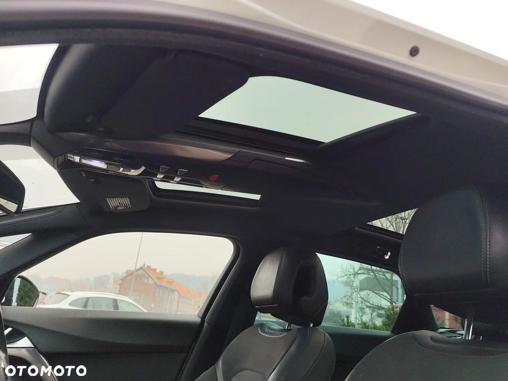 Citroën DS5 2.0 HDi Hybrid4 SoChic MCP - 27