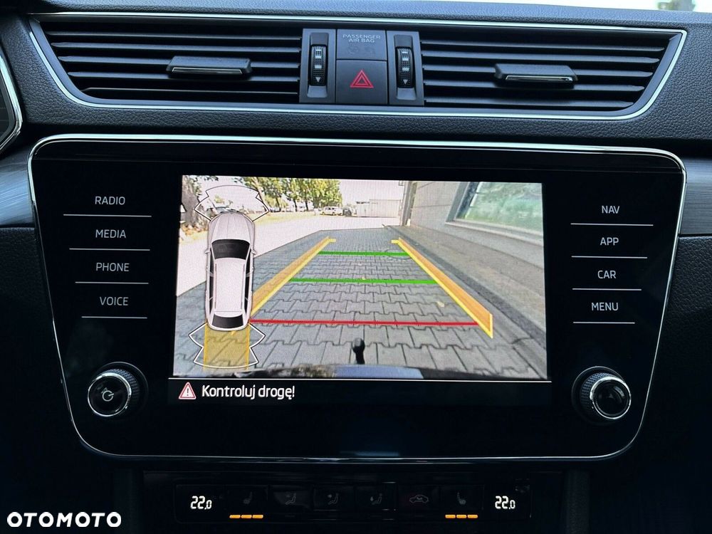 Skoda Superb 2.0 TDI SCR Style DSG - 27