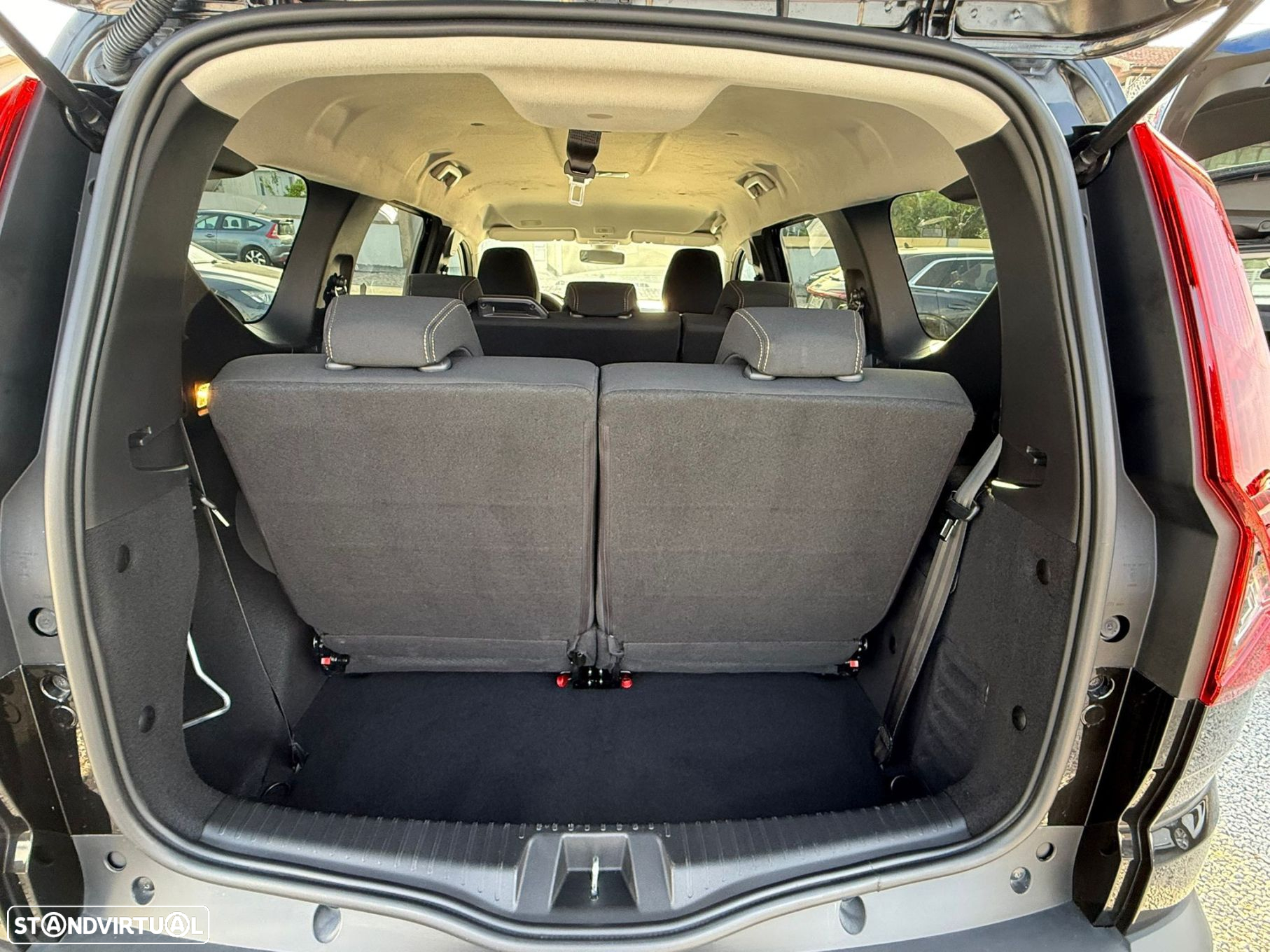 Dacia Jogger 1.0 TCe SL Extreme+ Up&Go 7L - 16