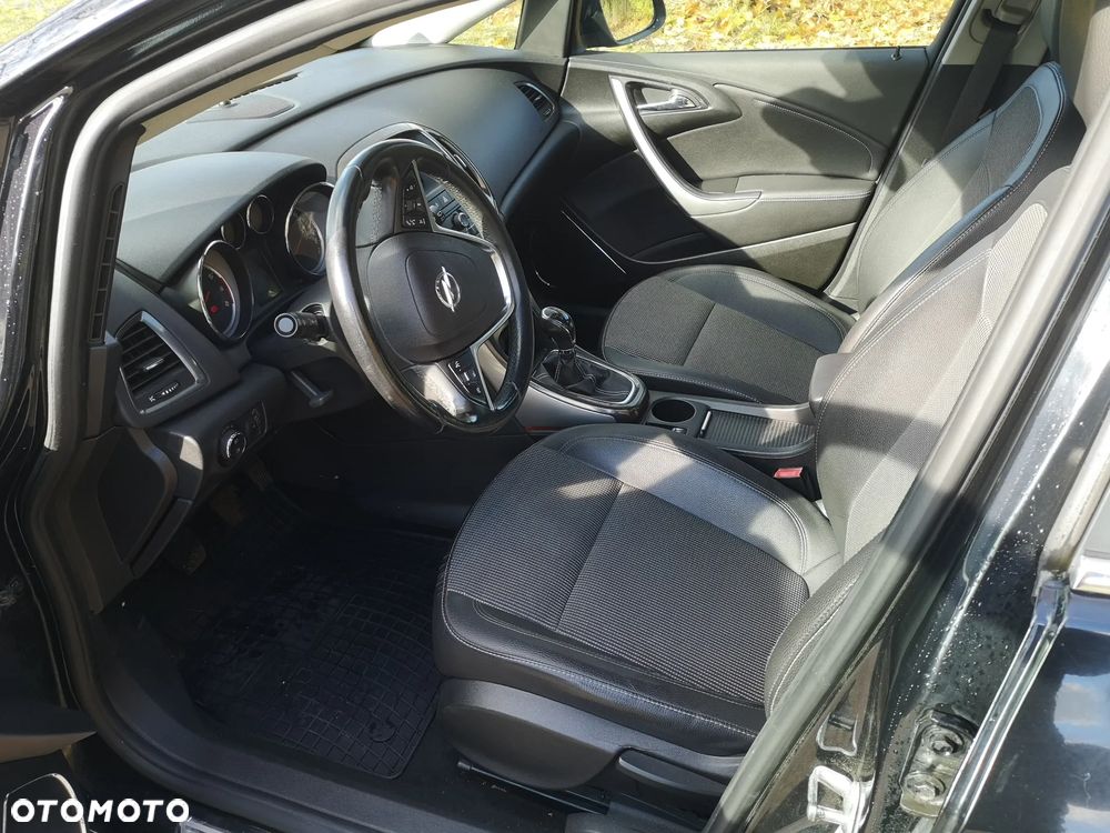 Opel Astra IV 1.6 T Cosmo - 11