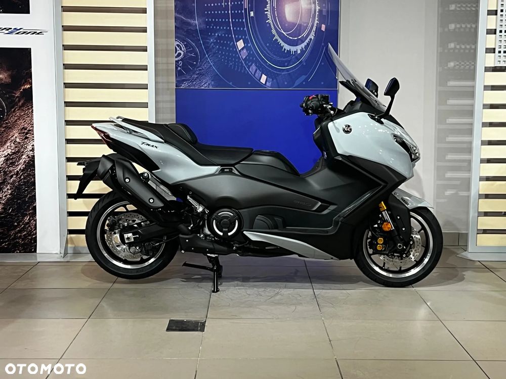Yamaha Tmax - 9