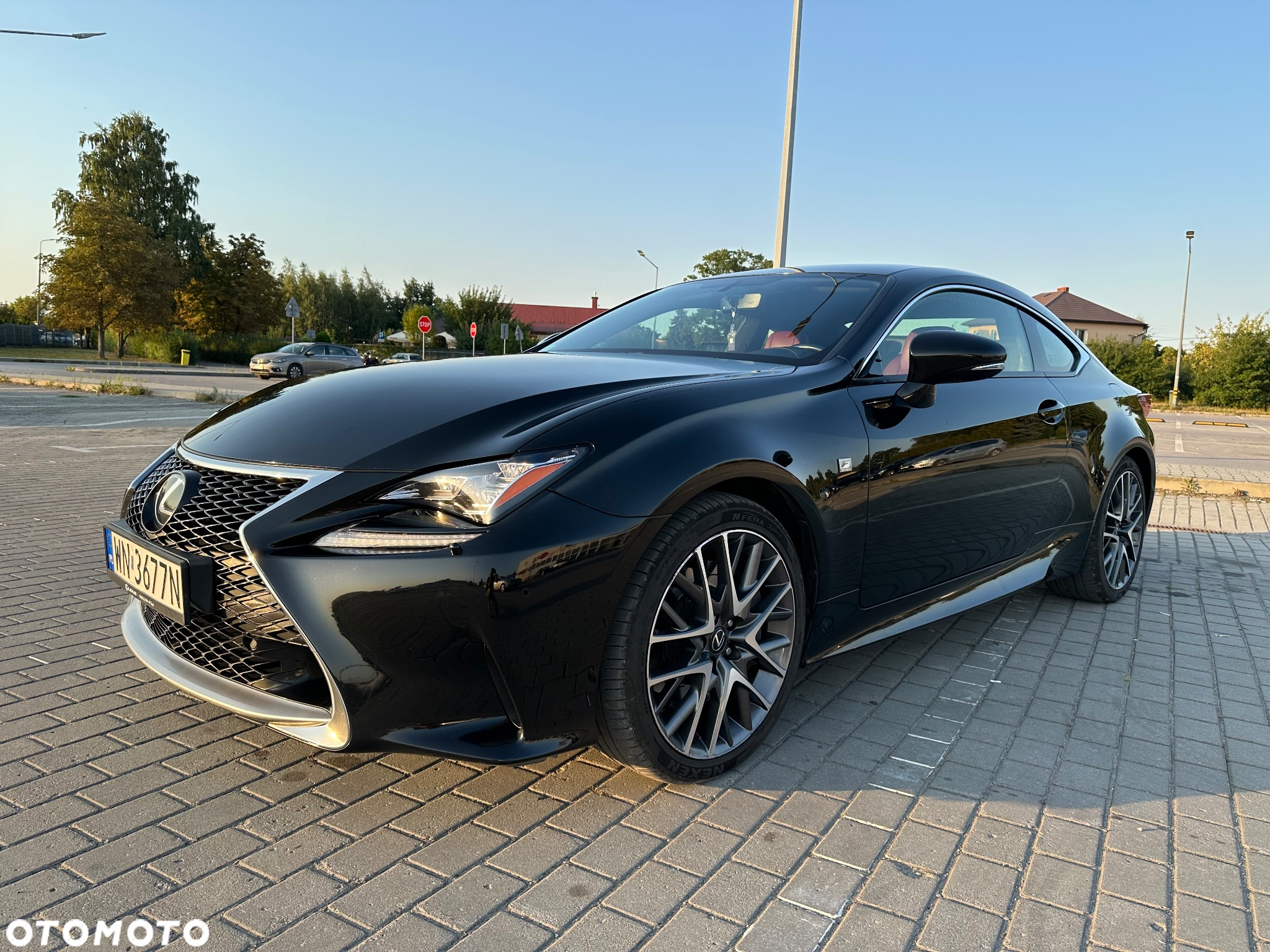 Lexus RC 200t / 300 F Sport - 5