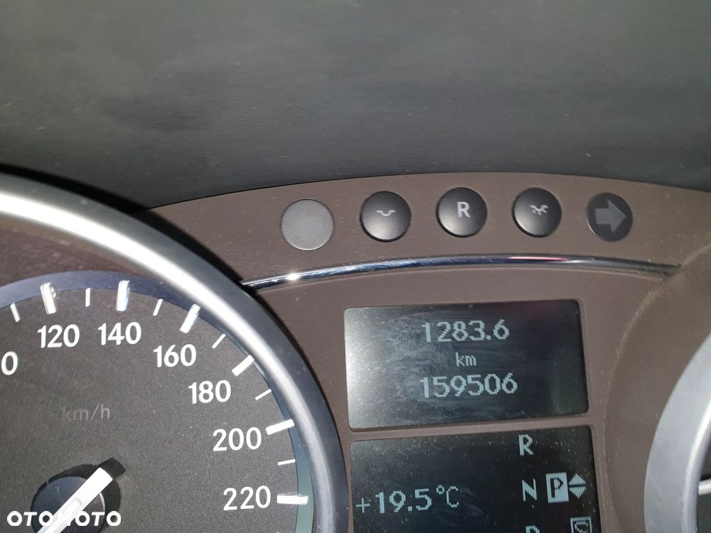 Mercedes-Benz GL 450 CDI - 36