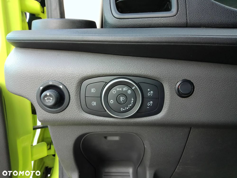 Ford Transit - 30