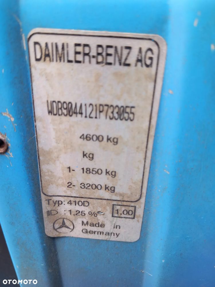 Mercedes-Benz 410D - 10