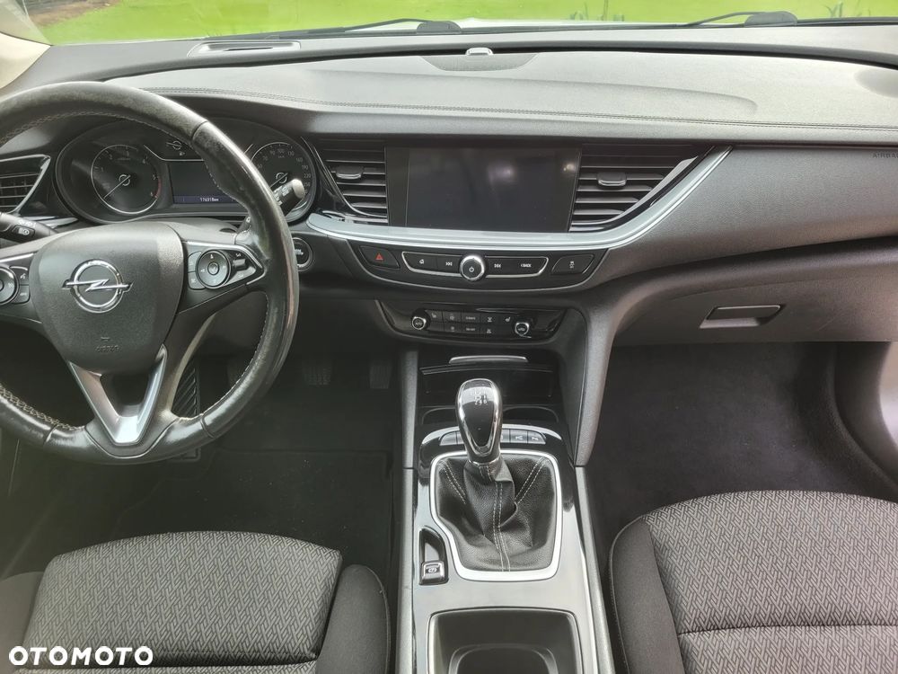 Opel Insignia - 12