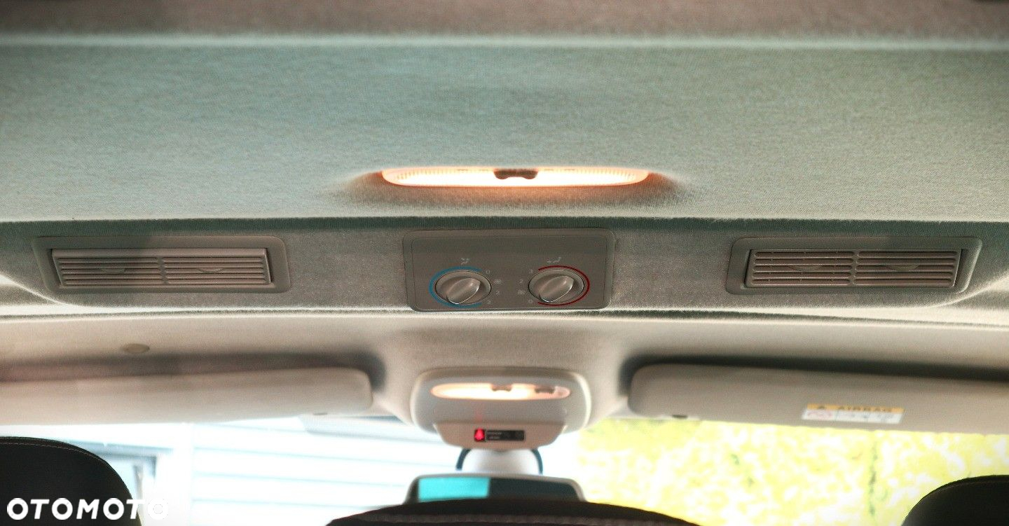 Nissan NV300 - 25